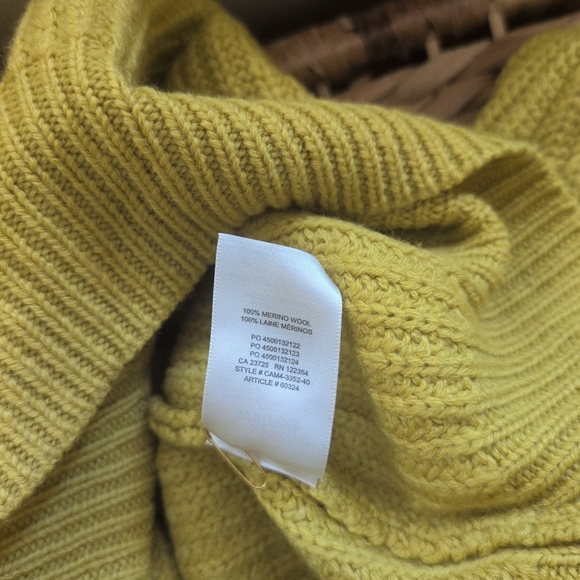 Aritzia Wilfred Montpellier Wool Turtleneck Sweater Mustard Yellow Size Small - Picture 16 of 16